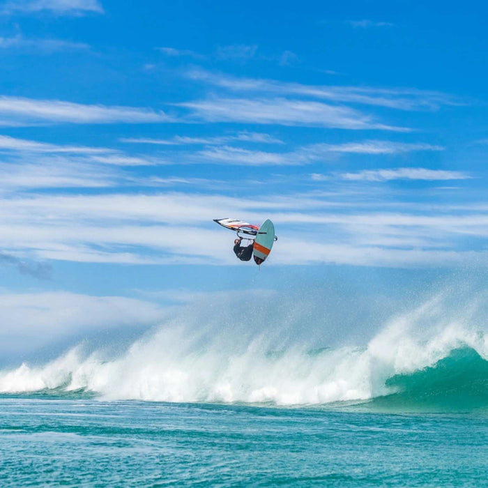 Planche de Windsurf Freestyle Wave Ruban Noir 225x58cm 84l RRD 26FW84BR