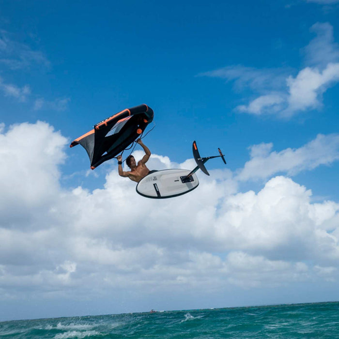 Planche Wing Foil Air Beluga Pro 146x68x10,5cm 80l RRD 27ABLGP80