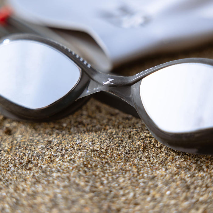 Lunettes de natation Tiger Titane Gris-Rouge Miroité-Fumée Lenses Regular Zoggs 461094GYRDMSMR